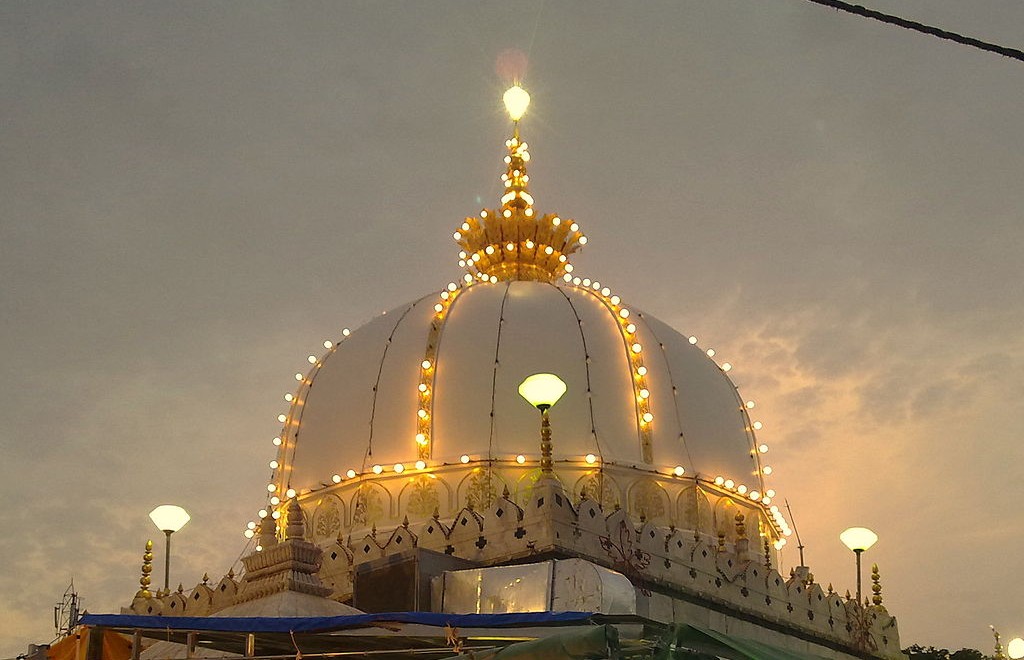 shrine of Moinuddin Chishti at Ajmer Sharif